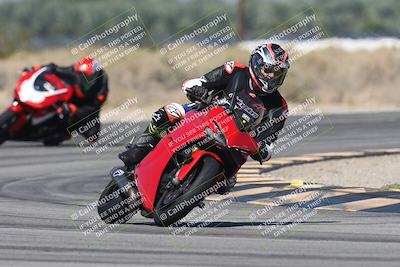 media/Oct-13-2025-Moto Forza (Mon) [[a66d839500]]/3-B Group/Session 3 (Turn 16)/